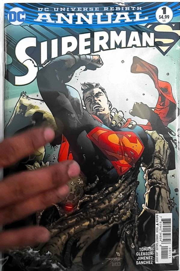 DC mixed reader lot (4 comics 2009-2016) cover